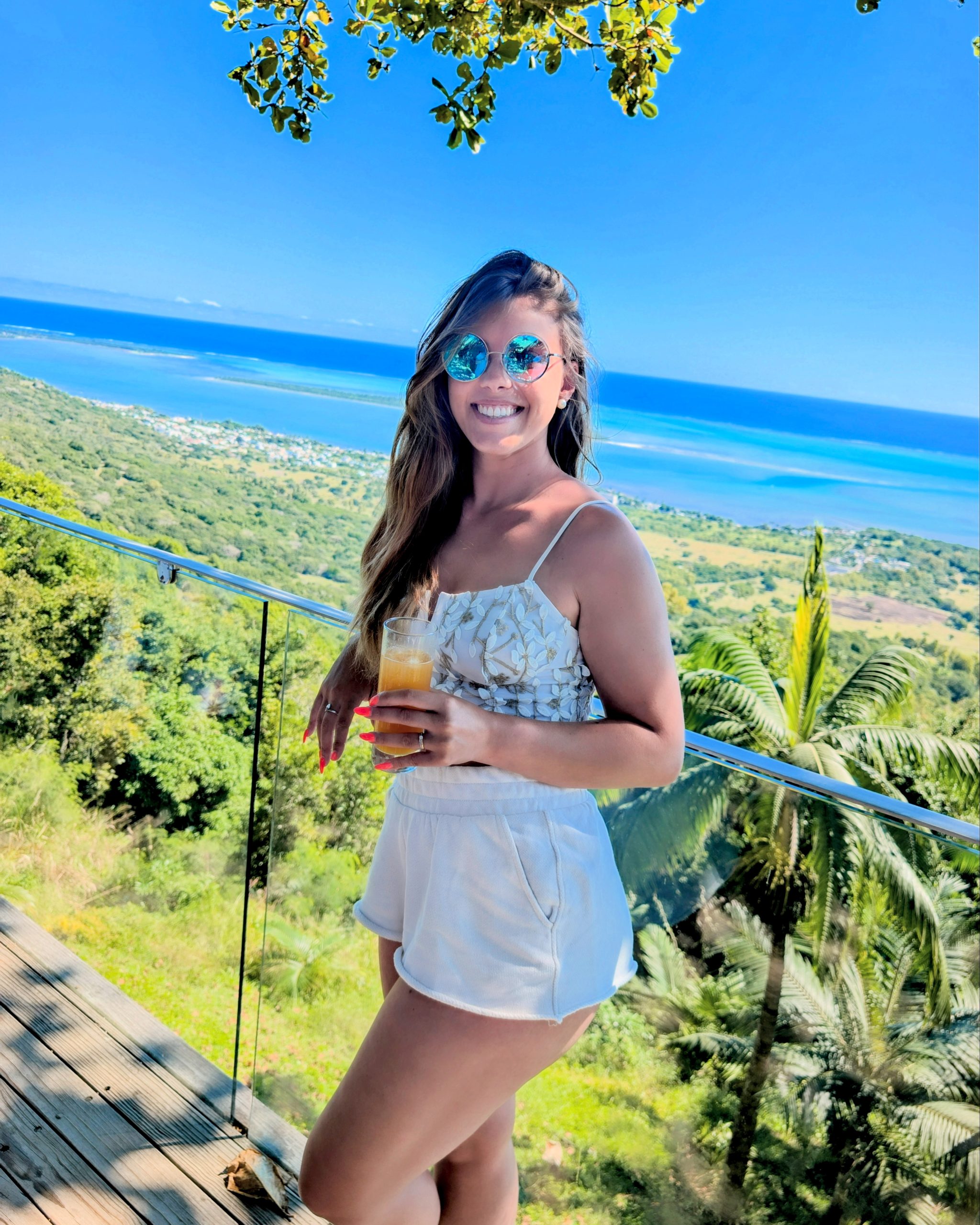 Contacter Les Voyages By Laura pour un voyage sur mesure.